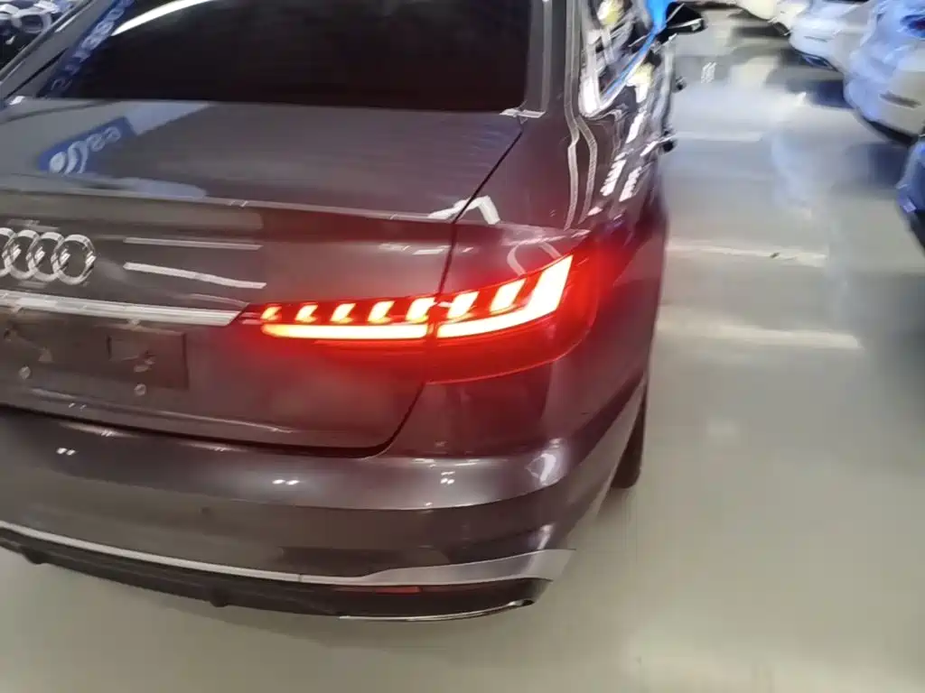 Audi A4L — миниатюра 8