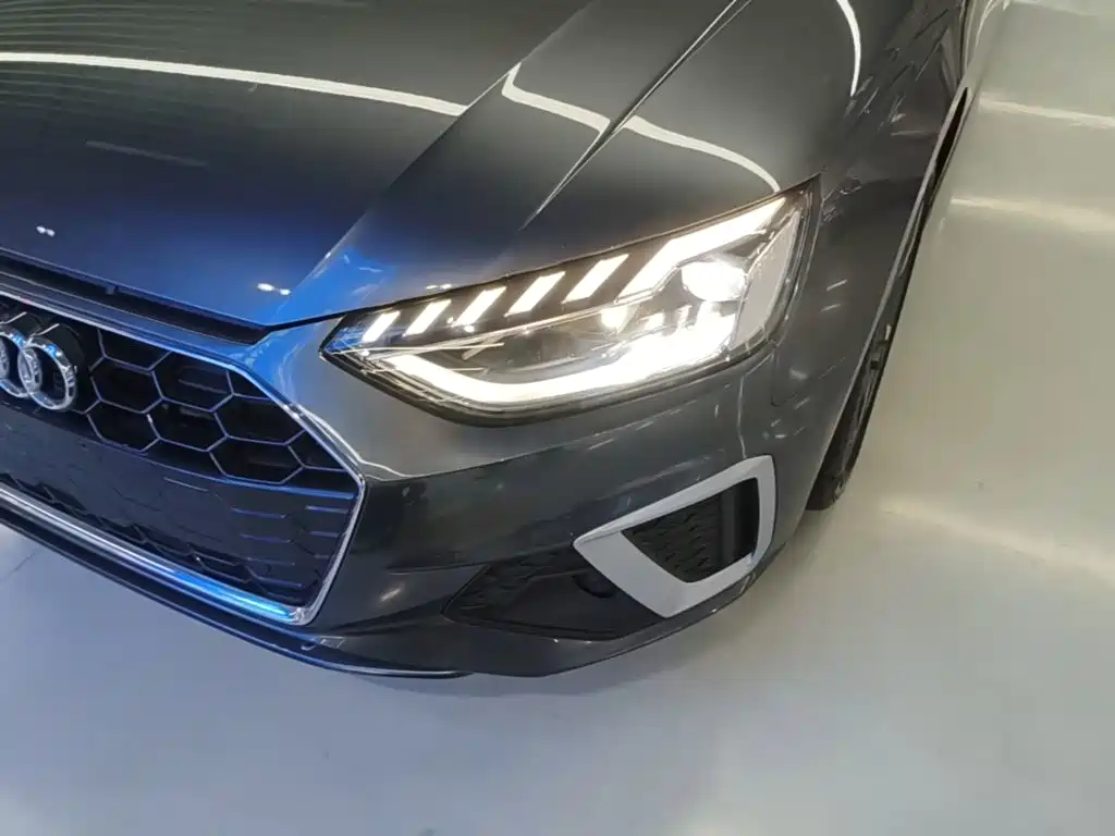 Audi A4L — миниатюра 24