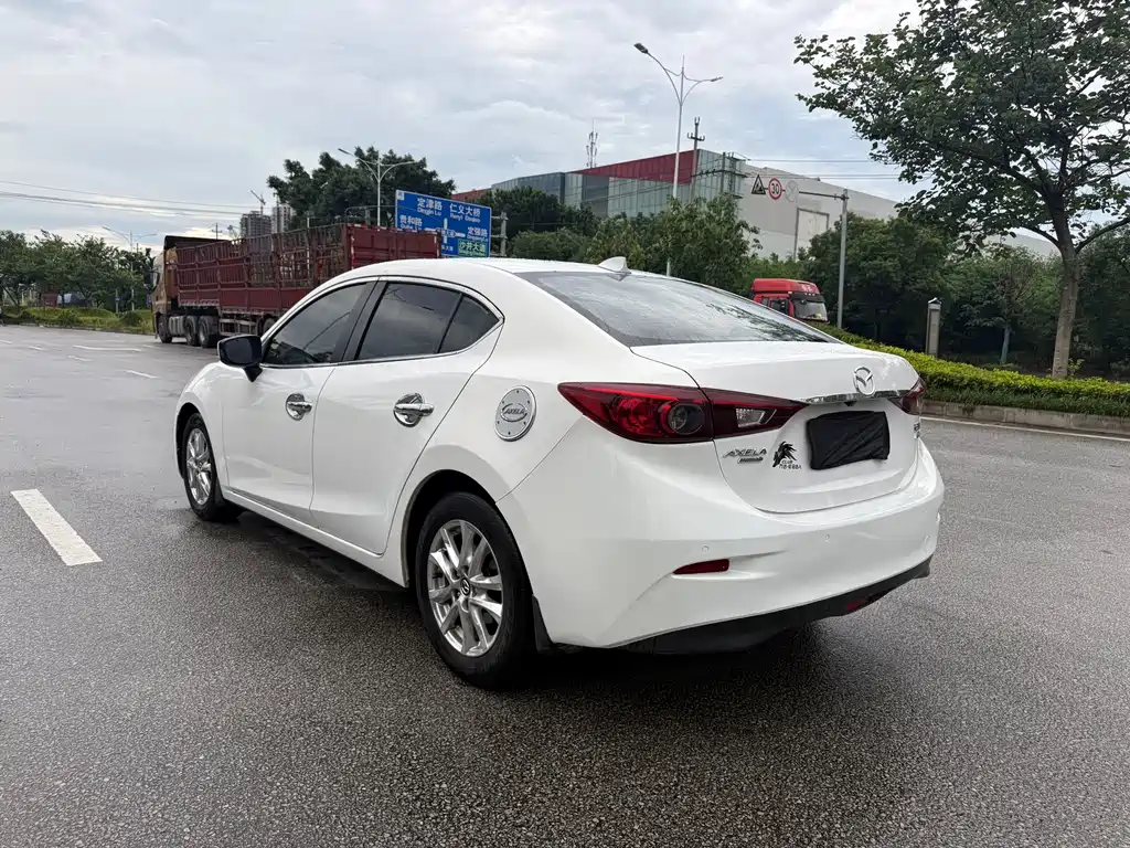 Mazda 3 Axela — миниатюра 6