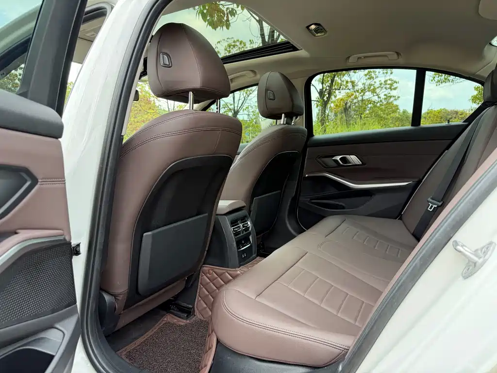 BMW 3 Series — миниатюра 12