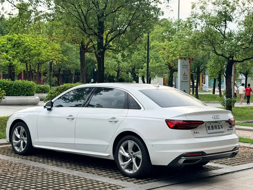 Audi A4L — миниатюра 6