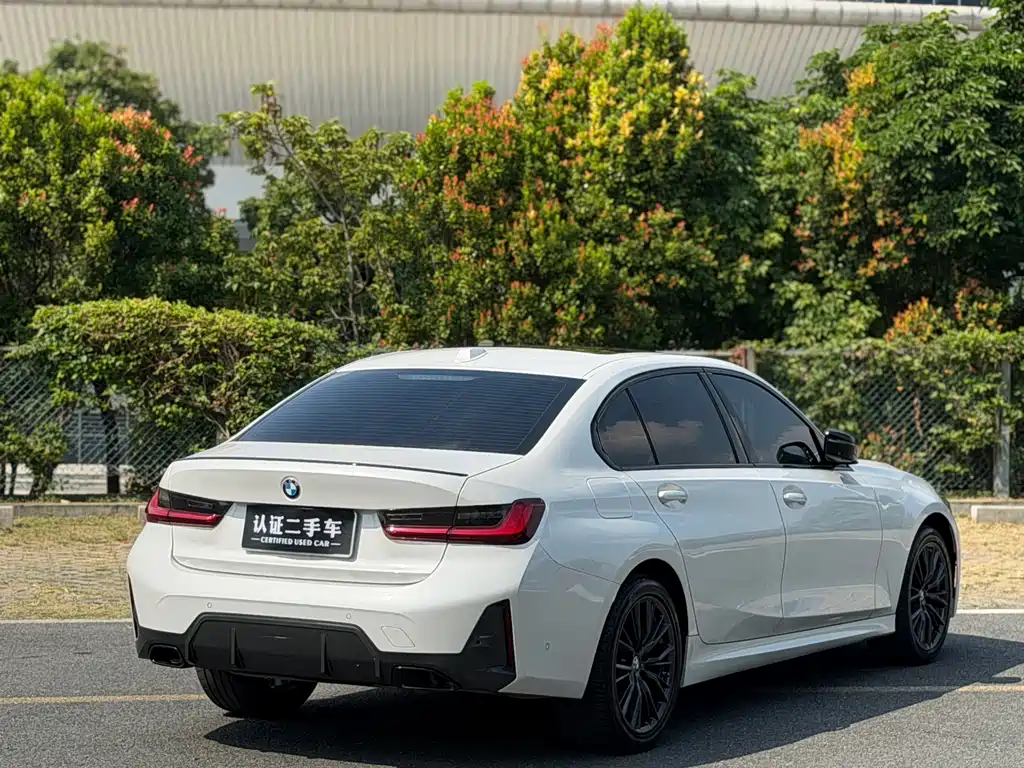 BMW 3 Series — миниатюра 4