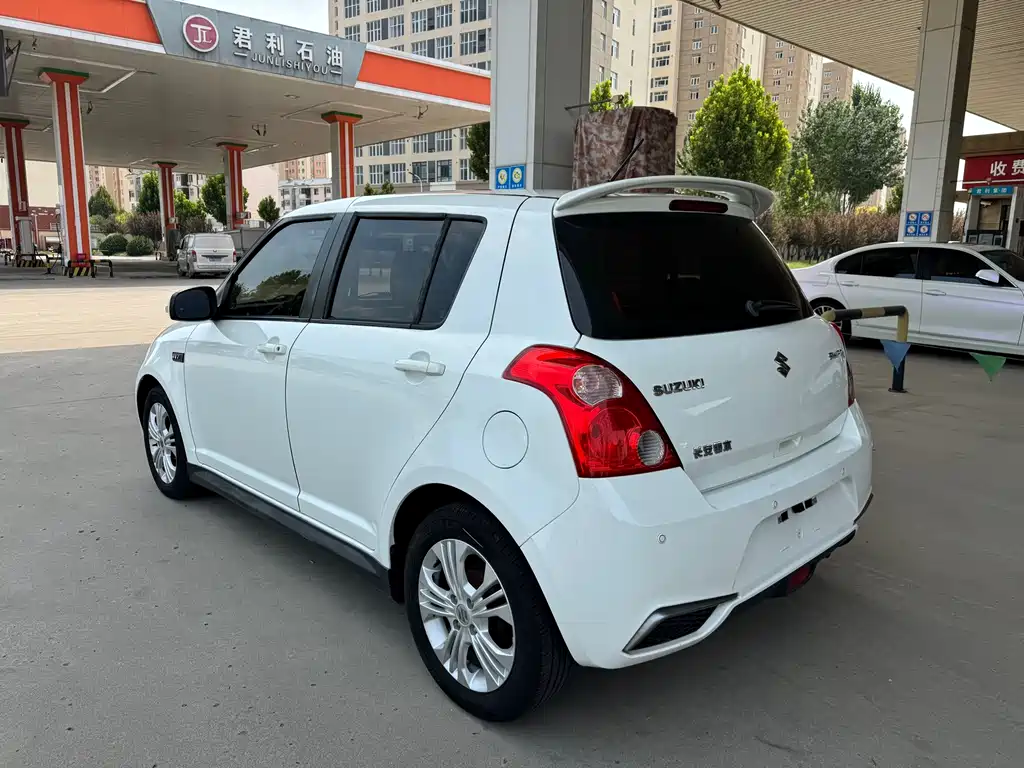 Suzuki Swift — миниатюра 15