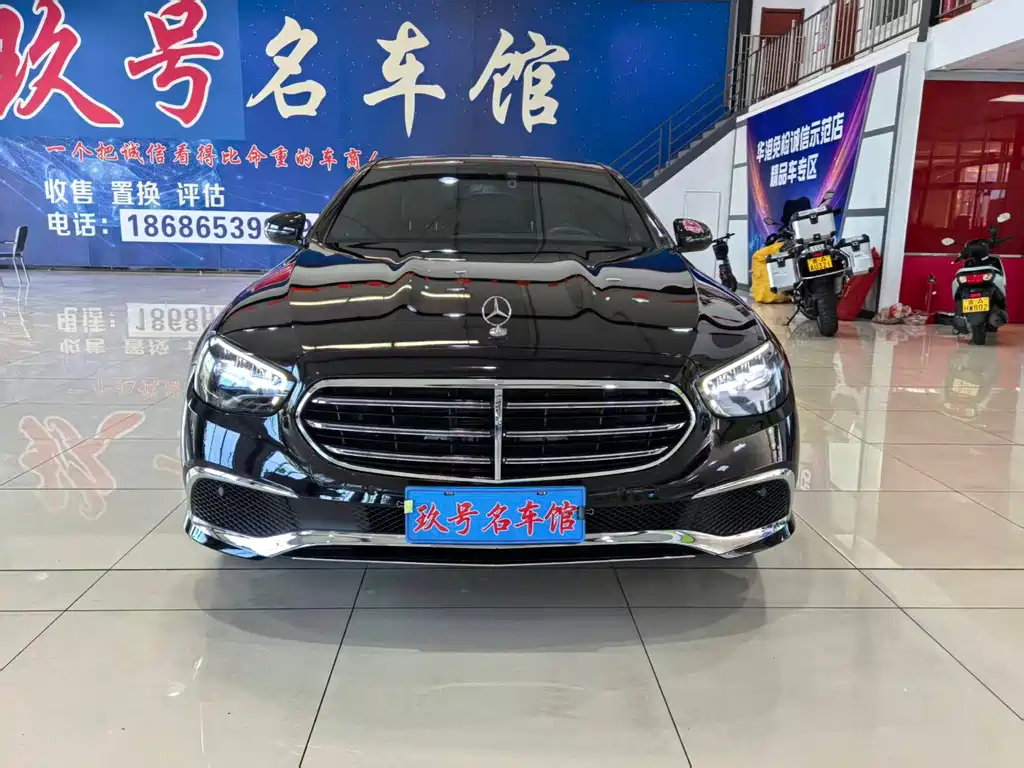 Mercedes-Benz E-Class — миниатюра 2