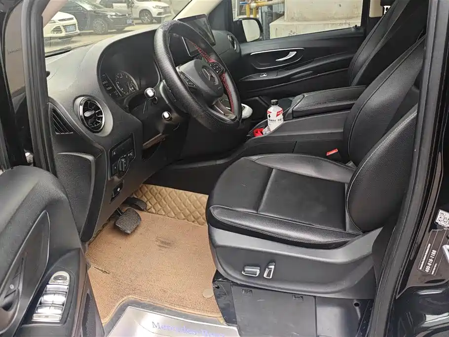Mercedes-Benz Vito 2021 2.0T 7 мест
