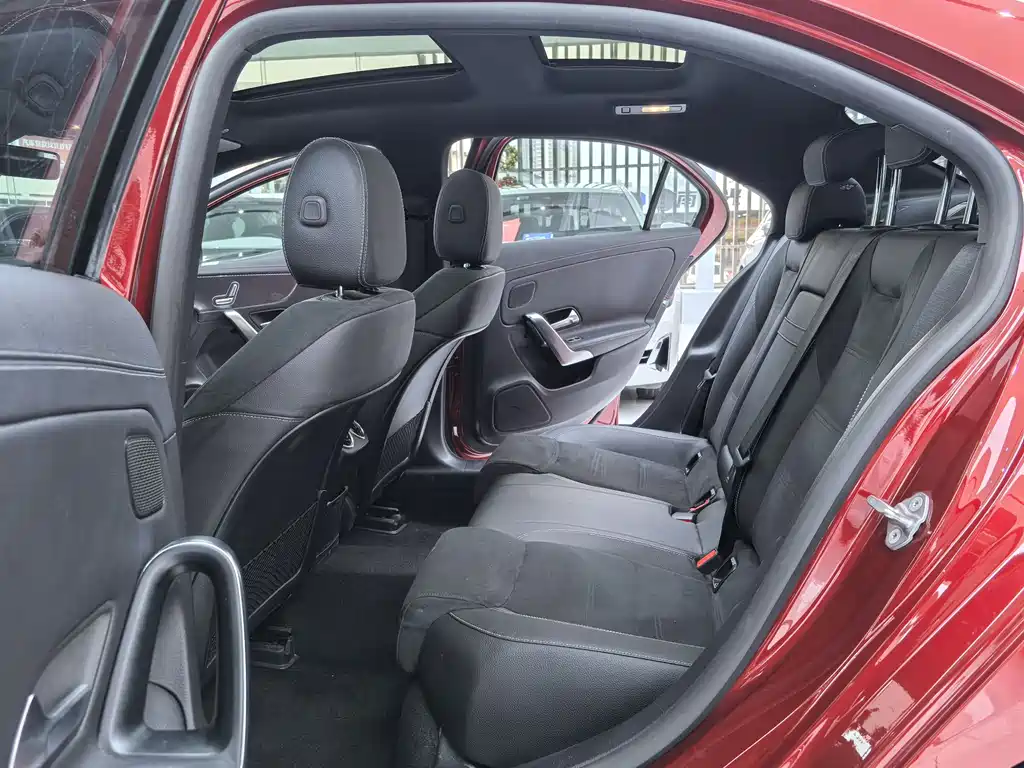 MERCEDES-BENZ A CLASS