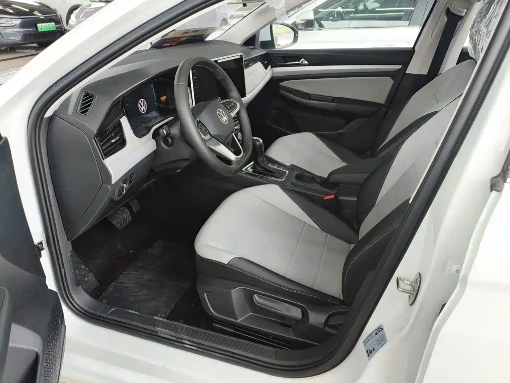 Volkswagen Bora — миниатюра 4