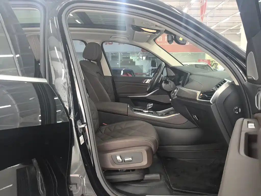 BMW X5 — миниатюра 8