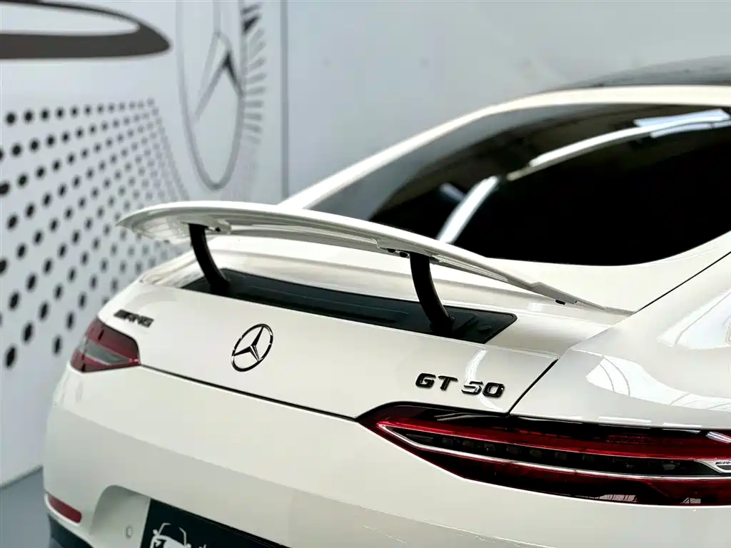 MERCEDES-BENZ AMG GT