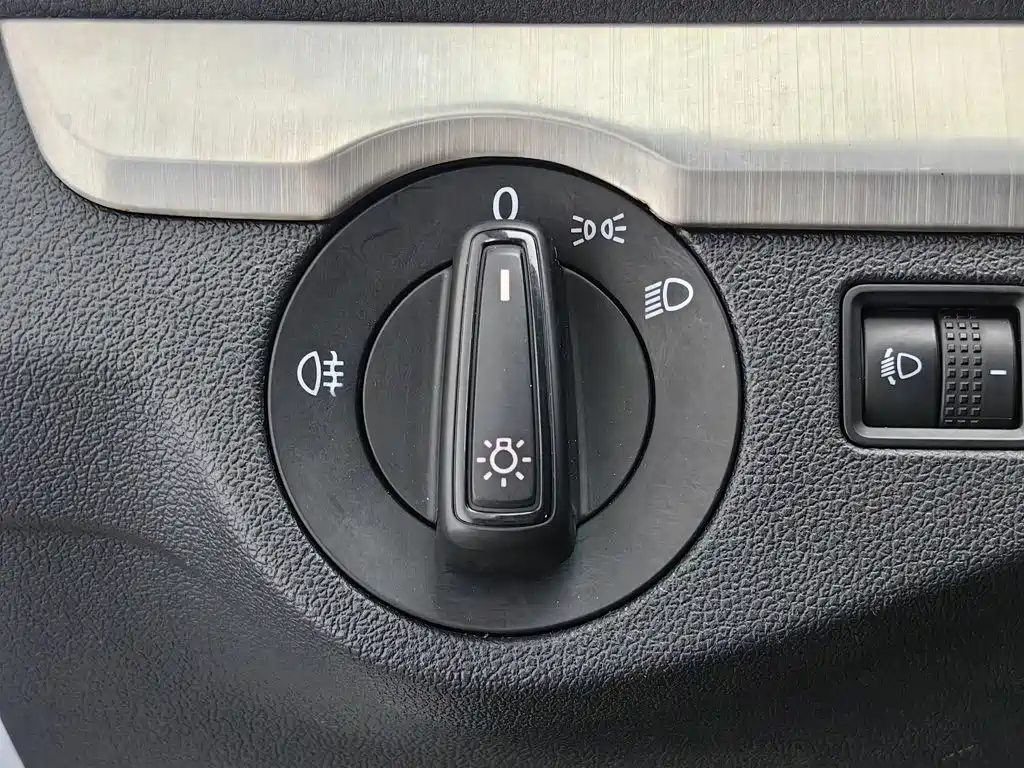 Volkswagen Jetta — миниатюра 21