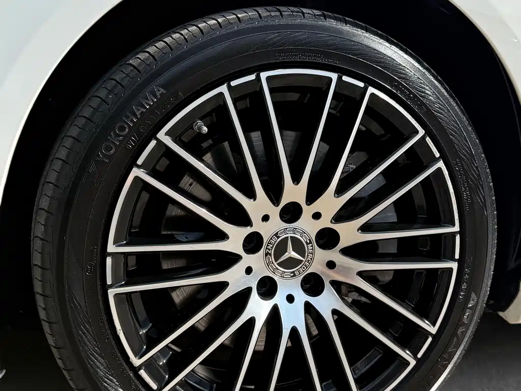Mercedes-Benz C-Class — миниатюра 4
