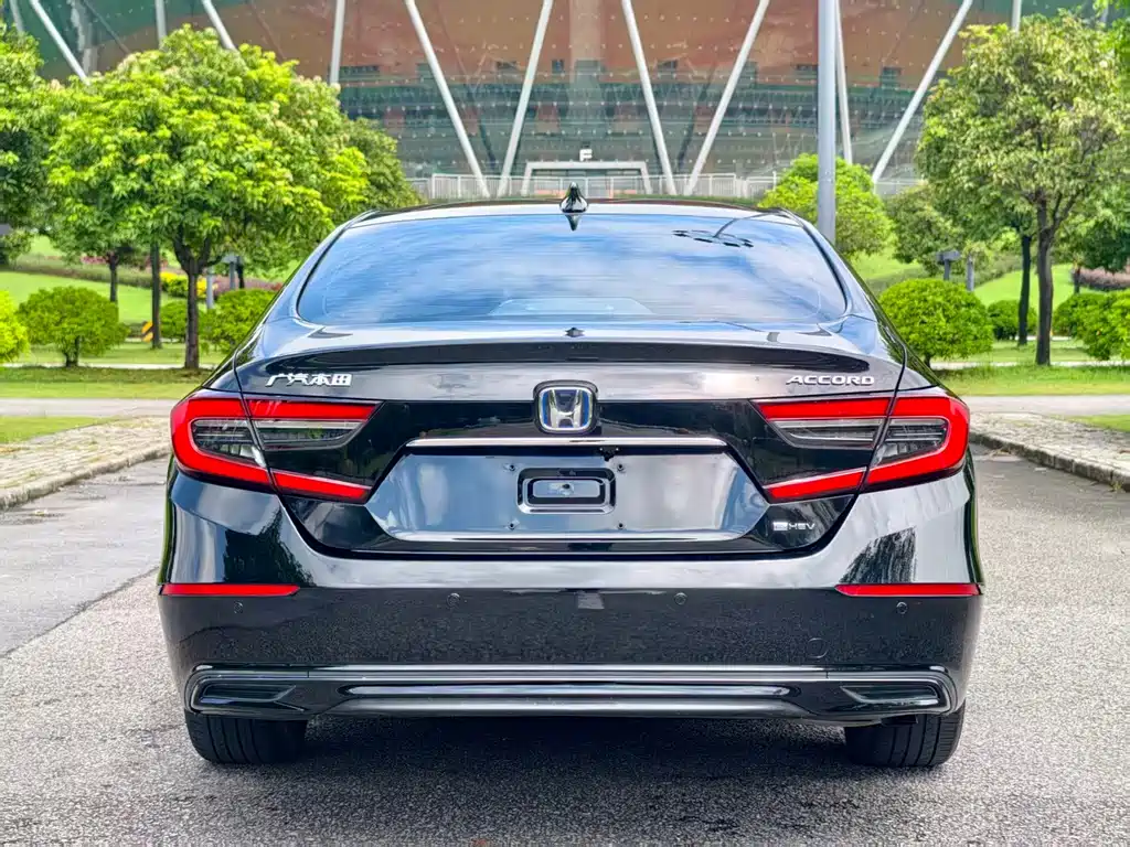 Honda Accord — миниатюра 9