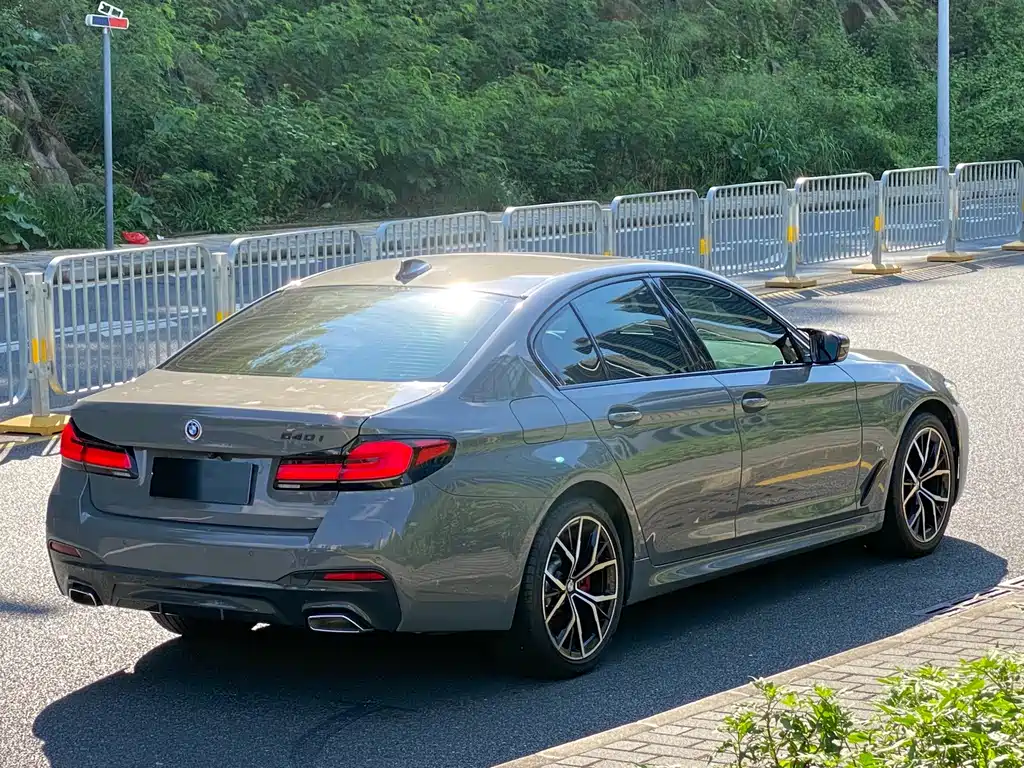 BMW 5 Series (Import) — миниатюра 6