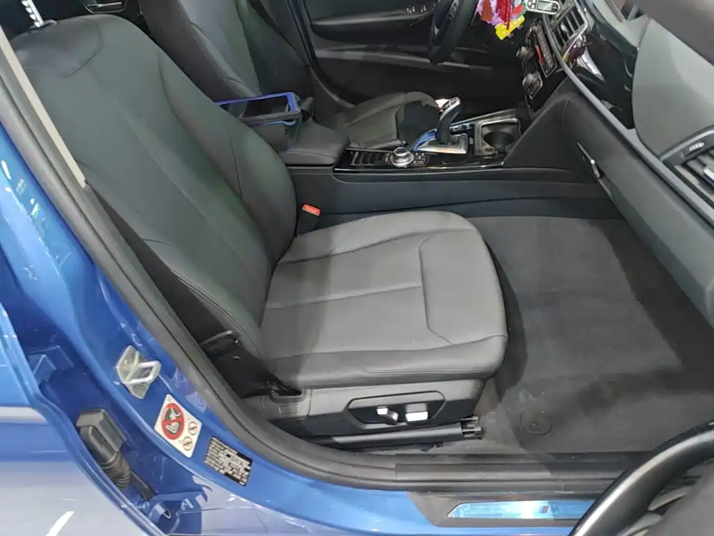BMW 3 Series — миниатюра 25