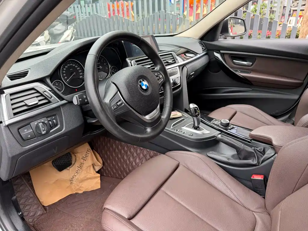 BMW 3 Series — миниатюра 7