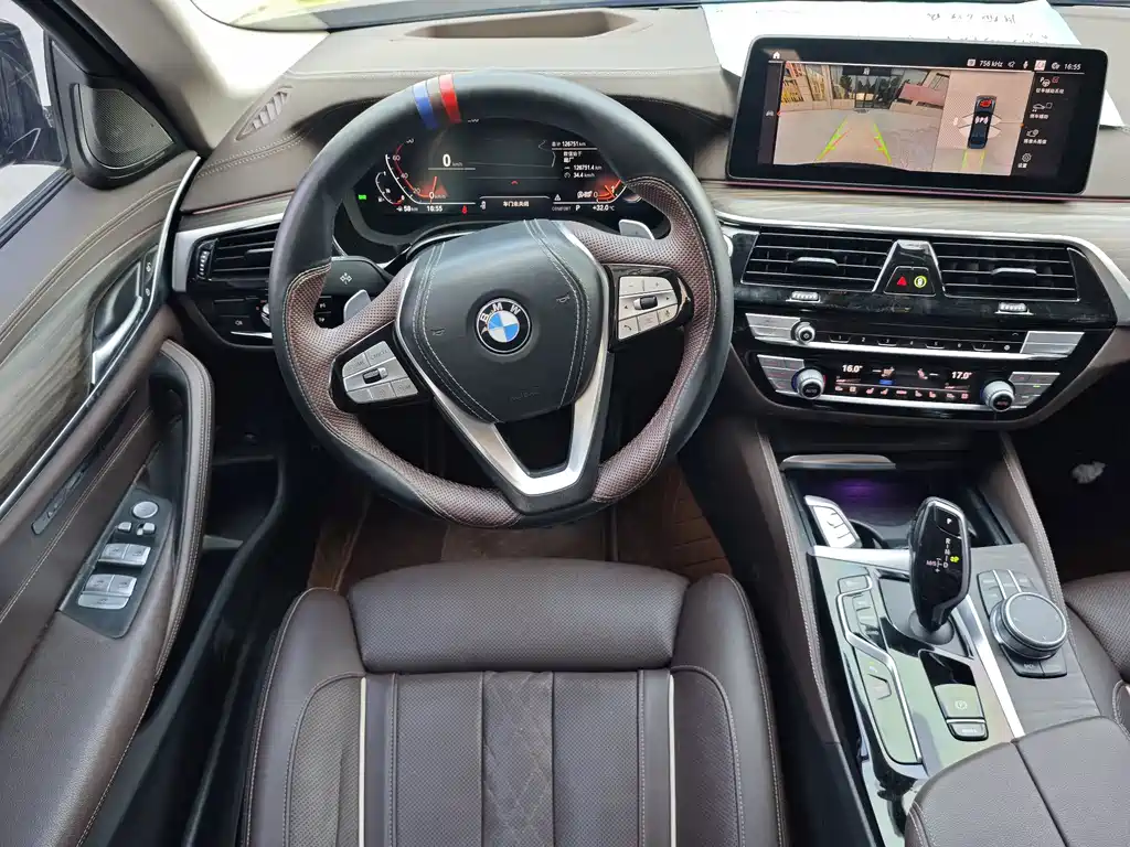 BMW 5 Series — миниатюра 4