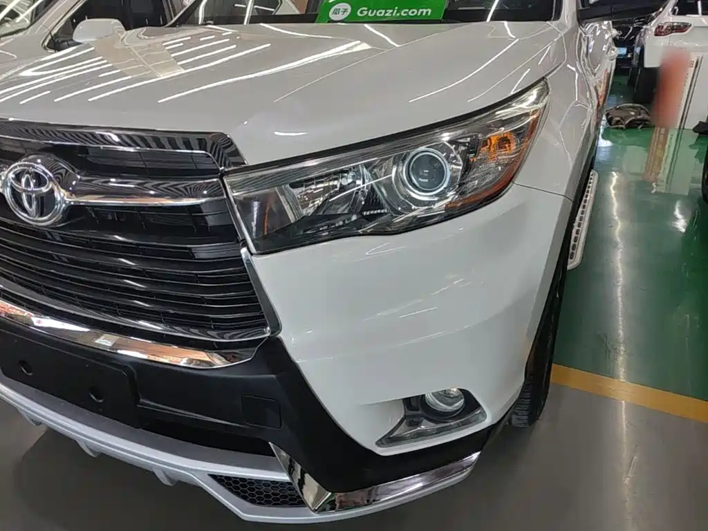 Toyota Highlander — миниатюра 24