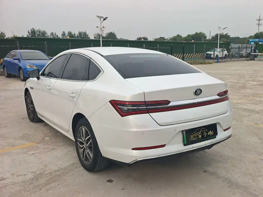 BYD Qin Pro NEV — миниатюра 4