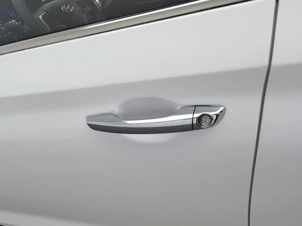 Hyundai Verna — миниатюра 18