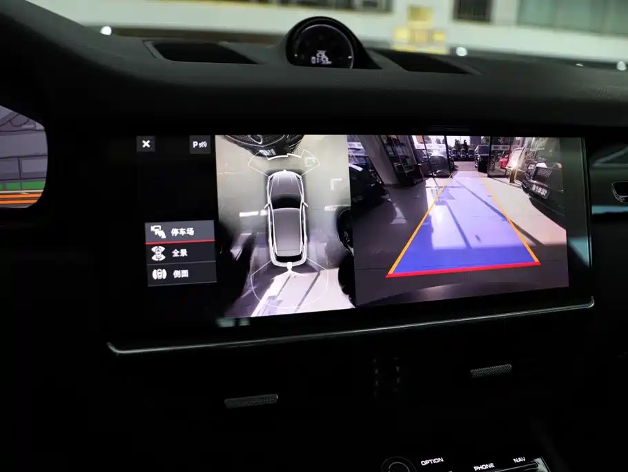 Porsche Cayenne — миниатюра 14