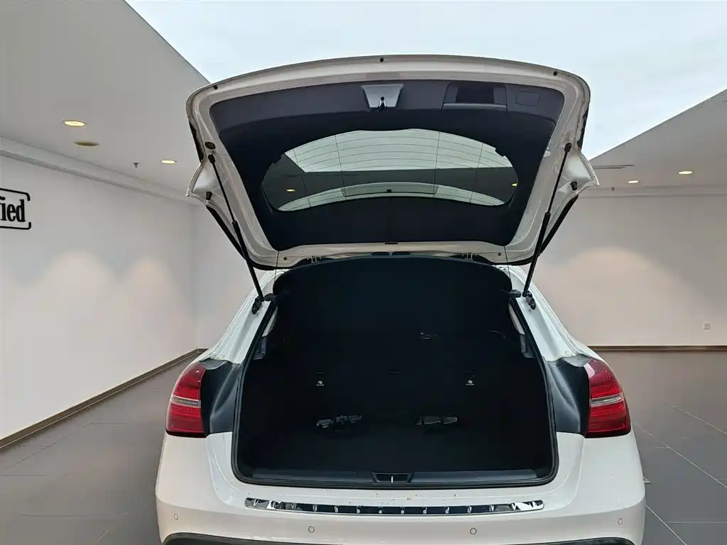 Mercedes-Benz GLA 2018 GLA 200