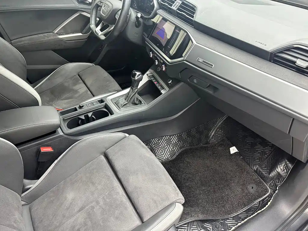 Audi Q3 — миниатюра 13