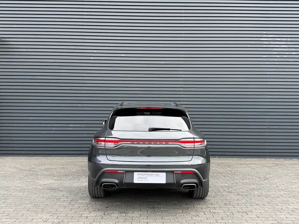 Porsche Macan — миниатюра 3