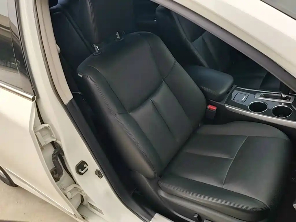Nissan Teana — миниатюра 25
