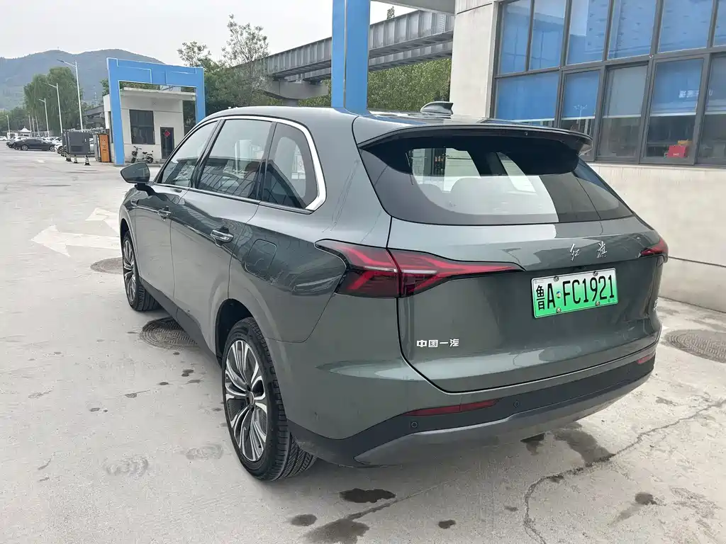 Hongqi HS6 PHEV 2026 220