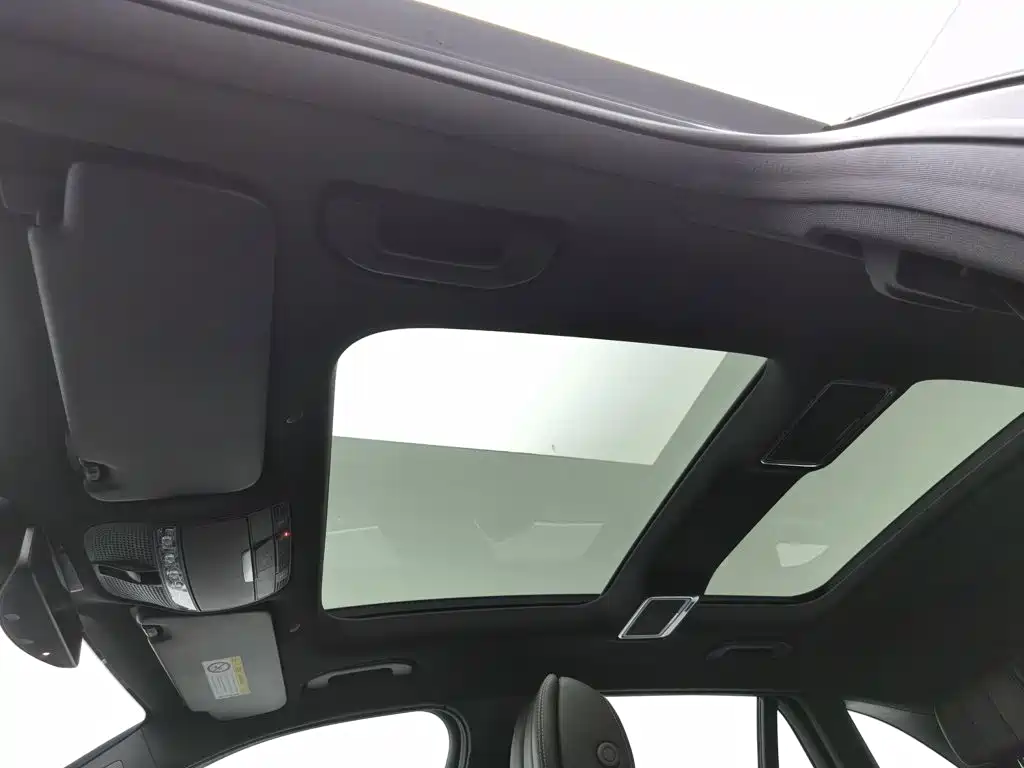 Mercedes-Benz GLC — миниатюра 14