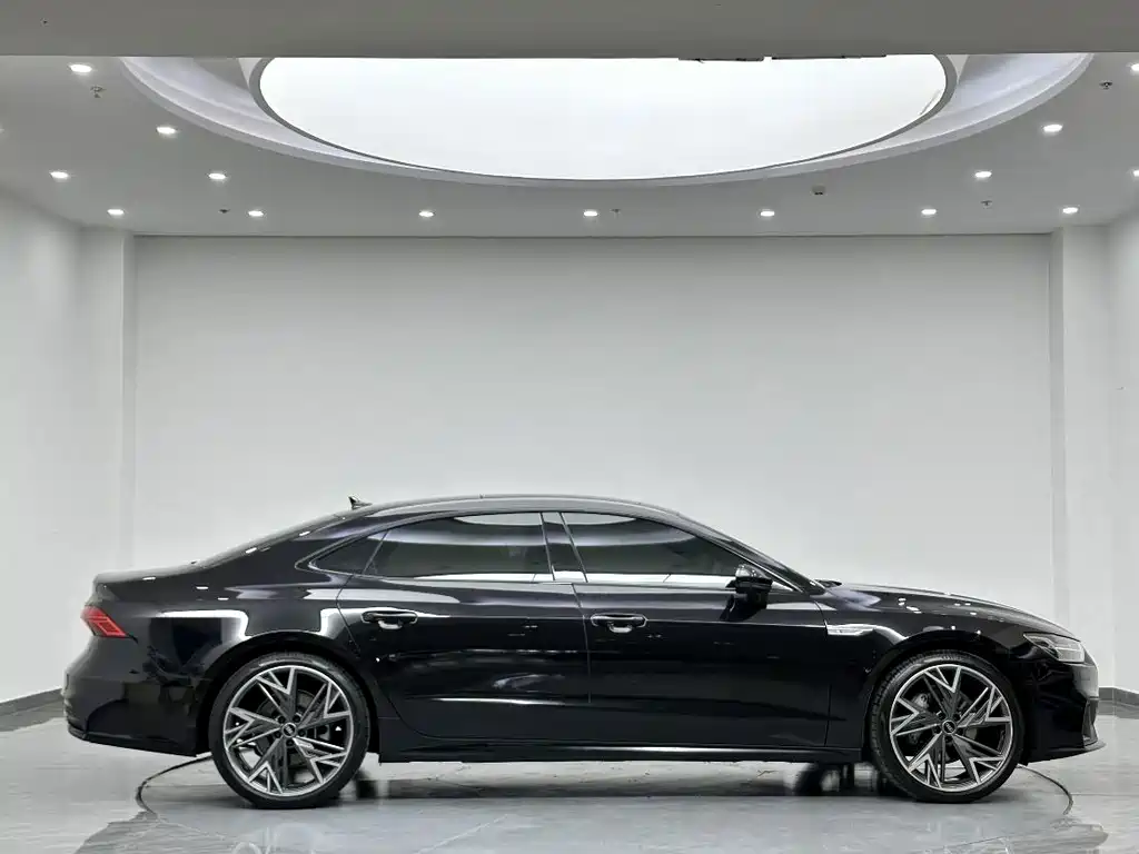 Audi A7L — миниатюра 4