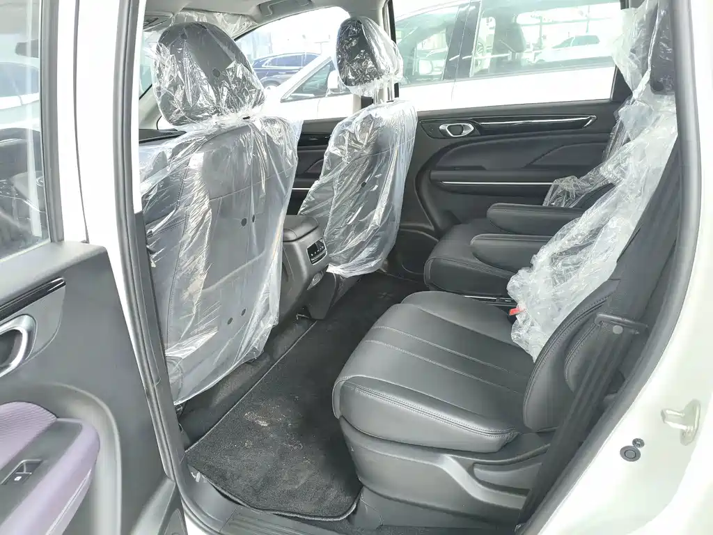 GAC Motor Trumpchi M6 — миниатюра 5