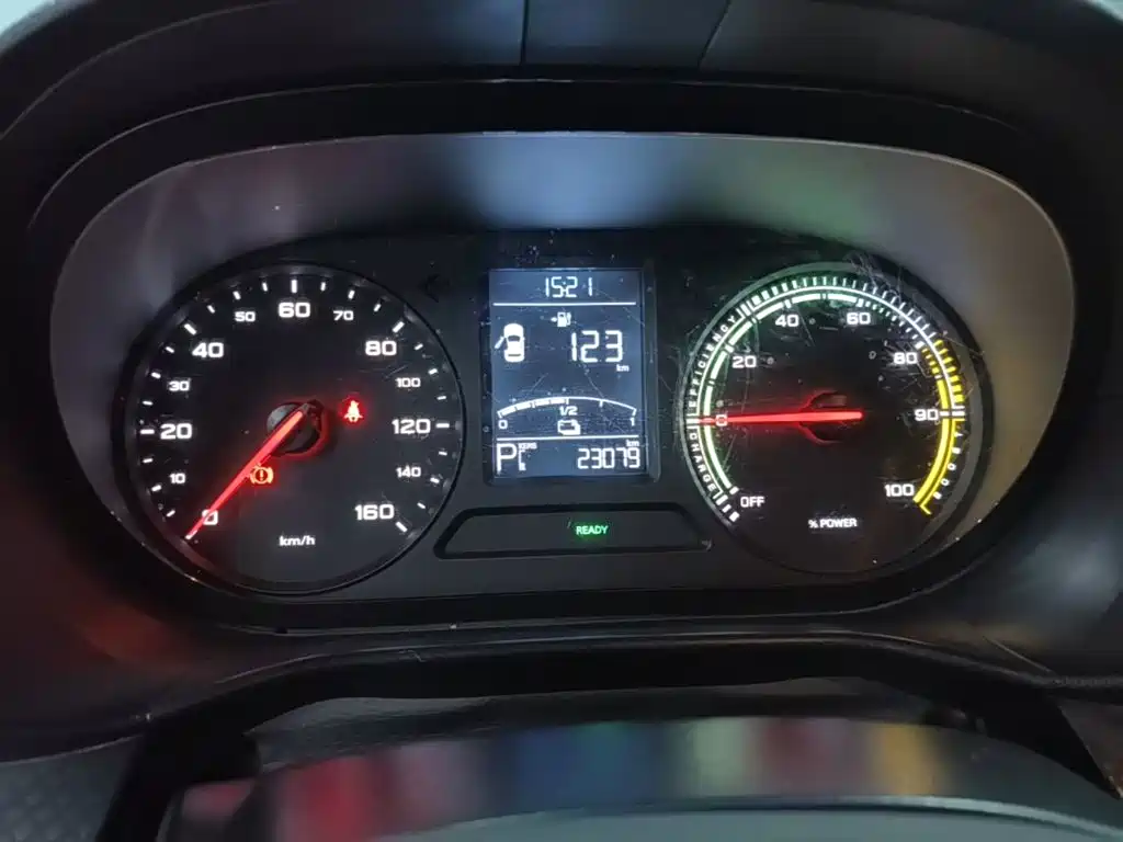 Roewe Clever — миниатюра 12