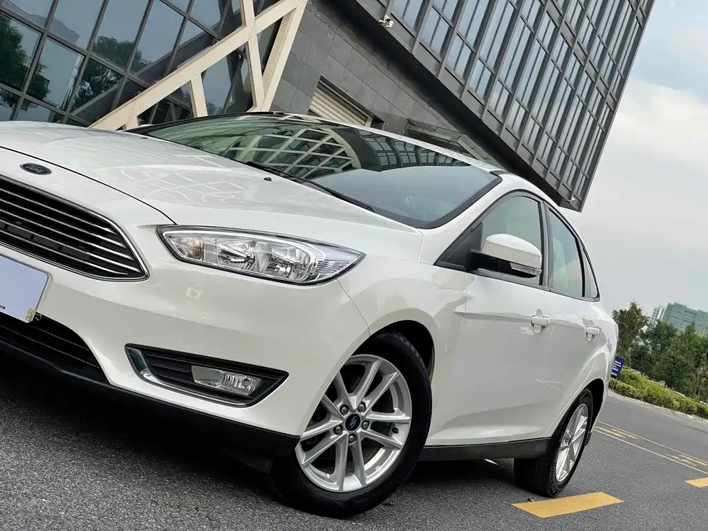 Ford Focus — миниатюра 4