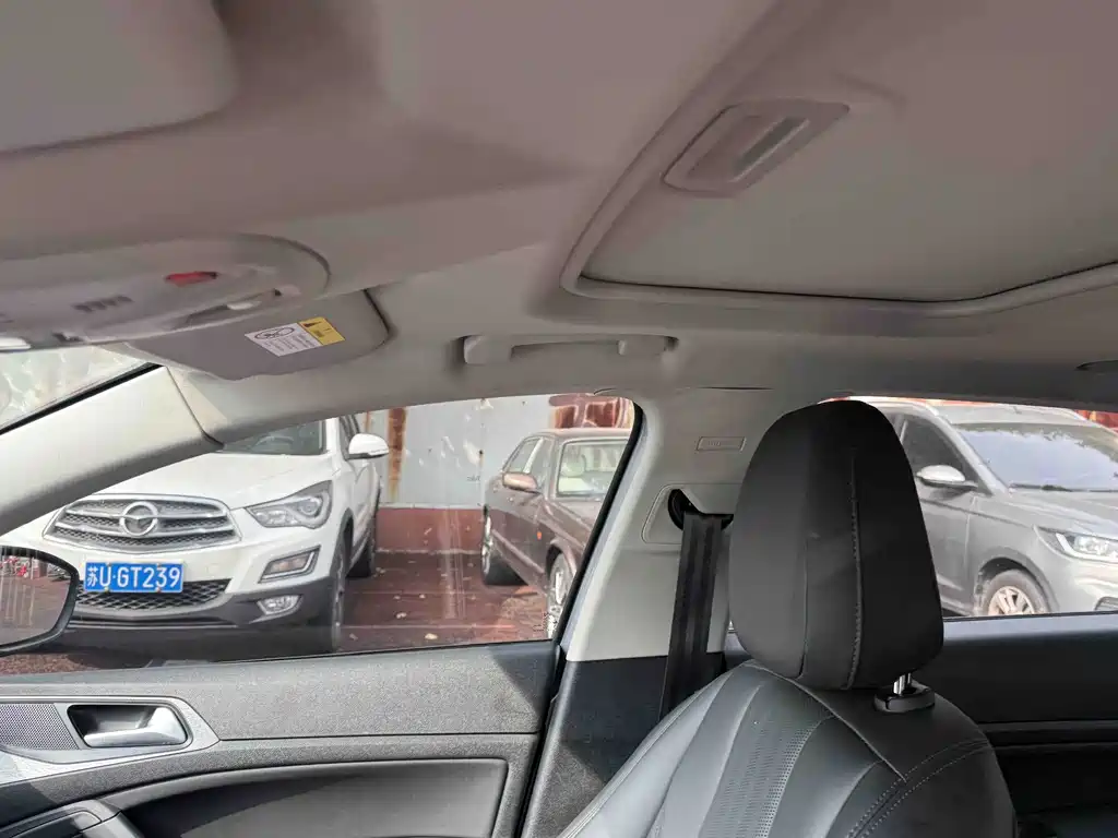 Peugeot 408 — миниатюра 18