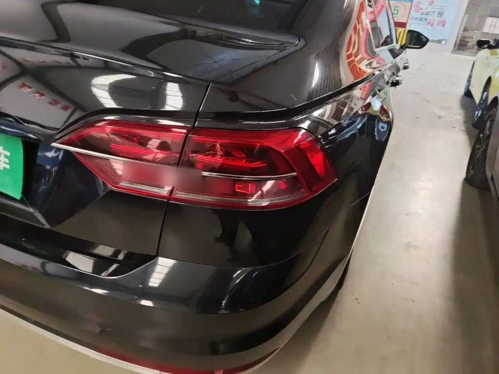 Volkswagen Phideon — миниатюра 8