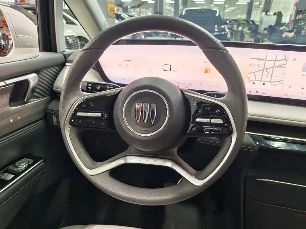 Buick GL8 — миниатюра 11
