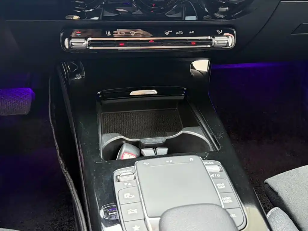 Mercedes-Benz A-Class — миниатюра 9