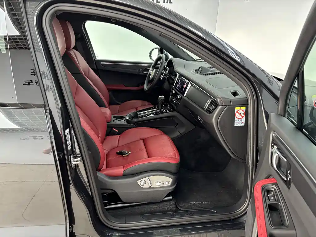 Porsche Macan — миниатюра 26
