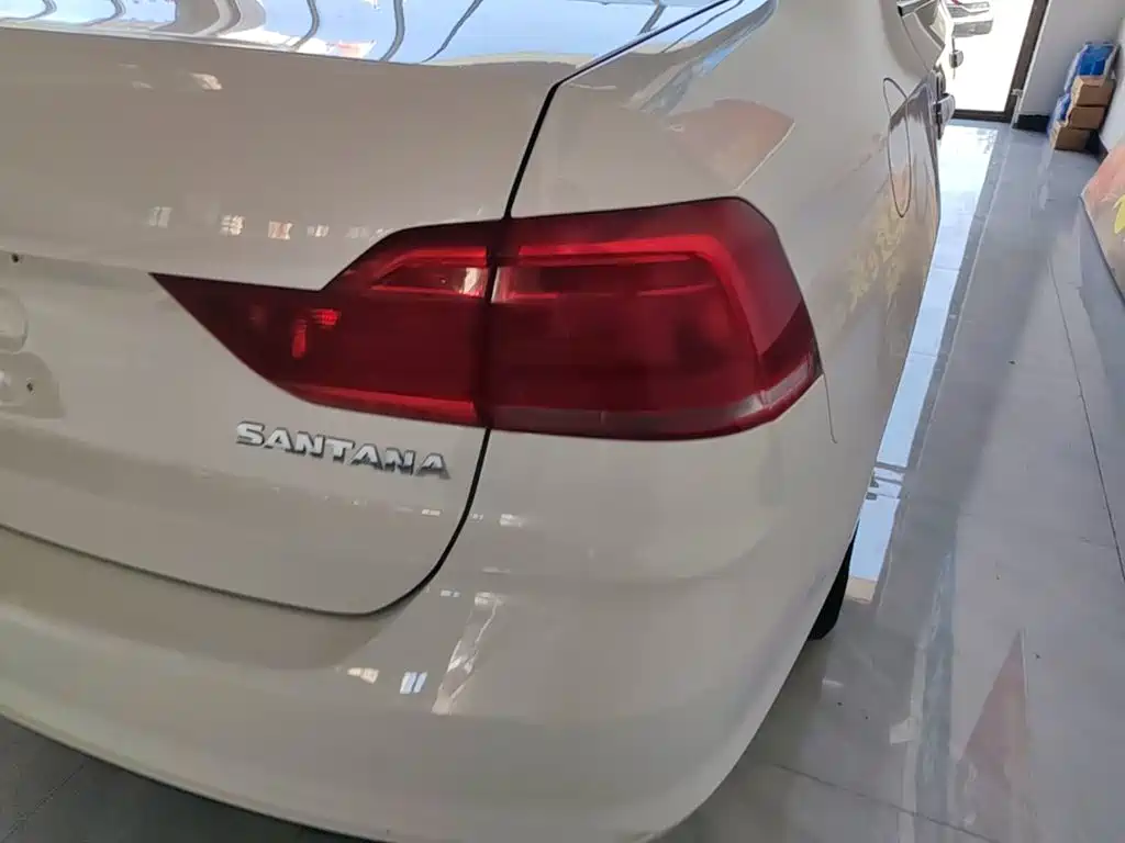 Volkswagen Santana — миниатюра 8
