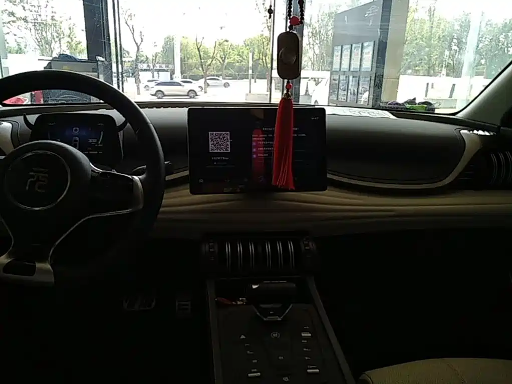 BYD Yuan Plus — миниатюра 13