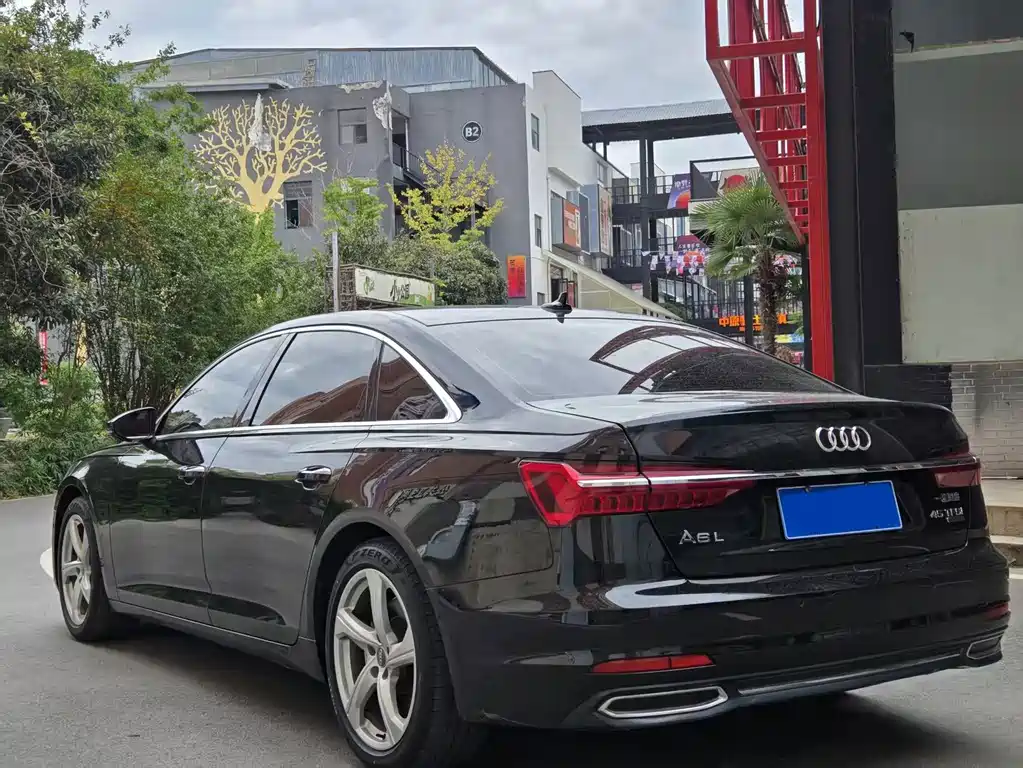 Audi A6L — миниатюра 12