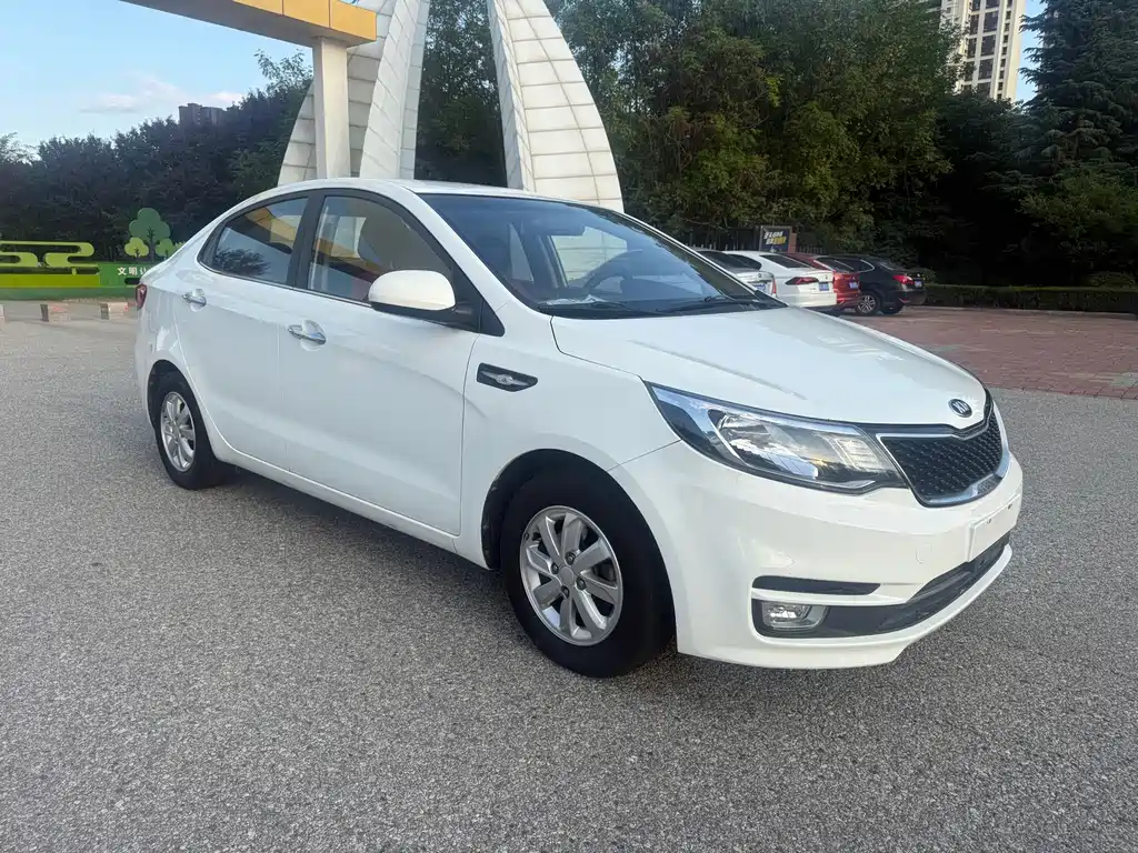 Kia K2 — миниатюра 3