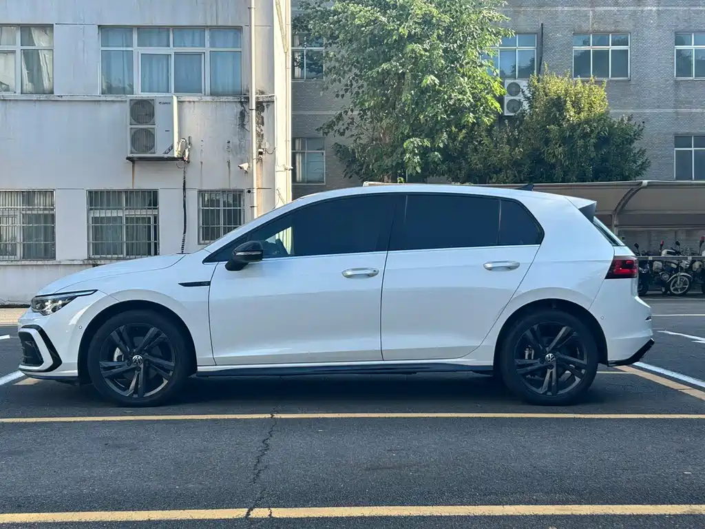 Volkswagen Golf — миниатюра 3