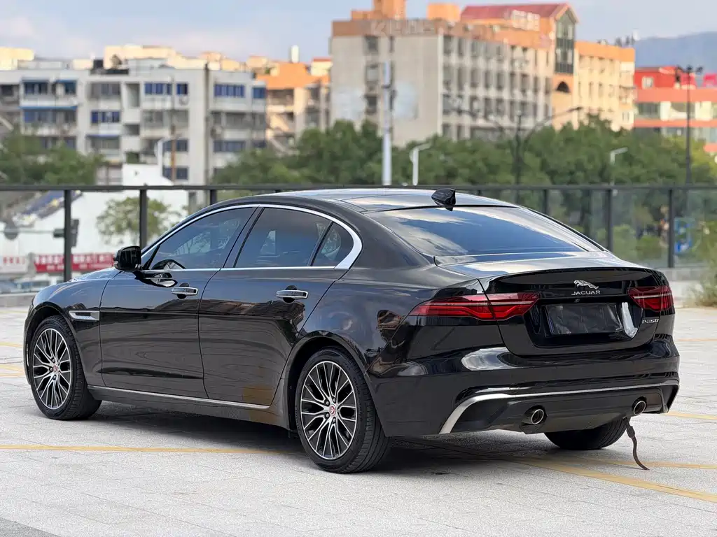 Jaguar XEL — миниатюра 16