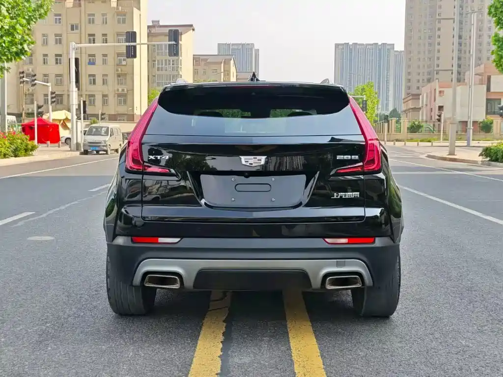 Cadillac XT4 — миниатюра 8
