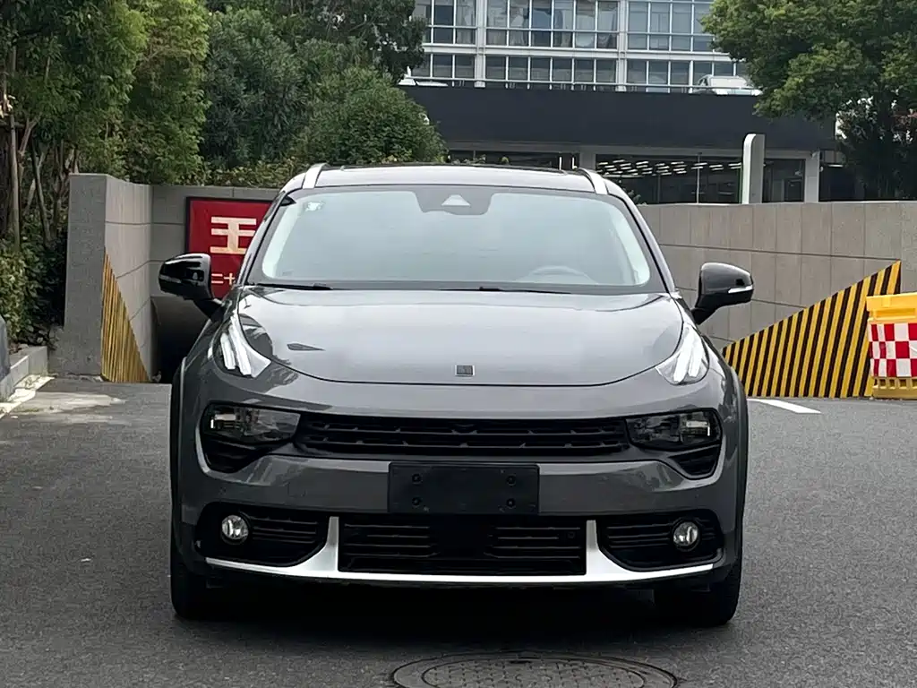 Lynk & Co 02 — миниатюра 2