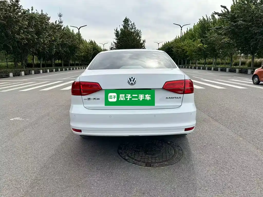 Volkswagen Sagitar — миниатюра 6