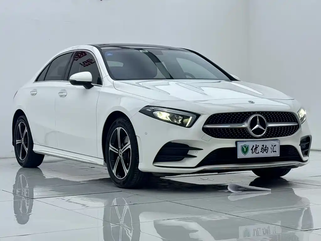 Mercedes-Benz A-Class — миниатюра 2