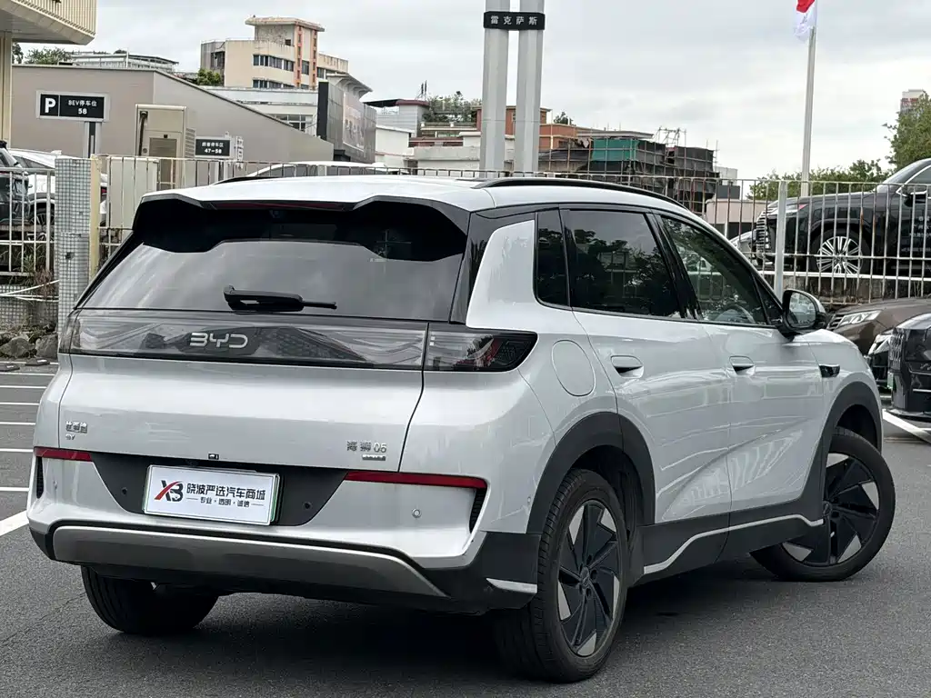 BYD Sealion 05 EV — миниатюра 5